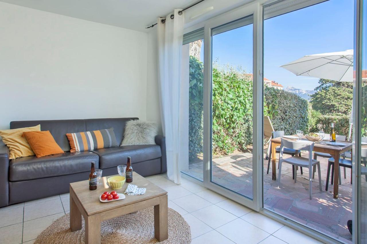 Mare Appart Avec Jardin Et Bbq Vue Mer Et Montagne Plage Et Port A 2 Pas Calvi  Eksteriør billede